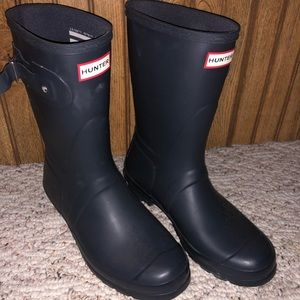 Dark blue short Hunter boots